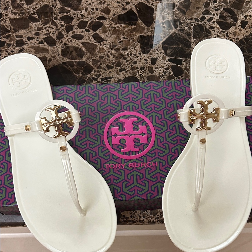 Tory Burch ivory and gold jelly sandals size 8